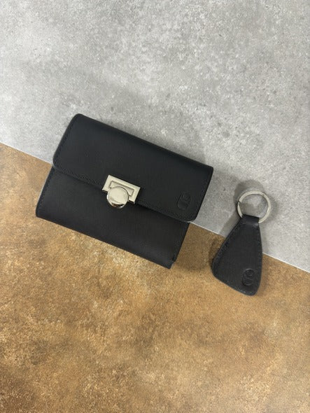 Prestige™ Black Leather Wallet for Women & Keychain Set – Iconic Fold Design